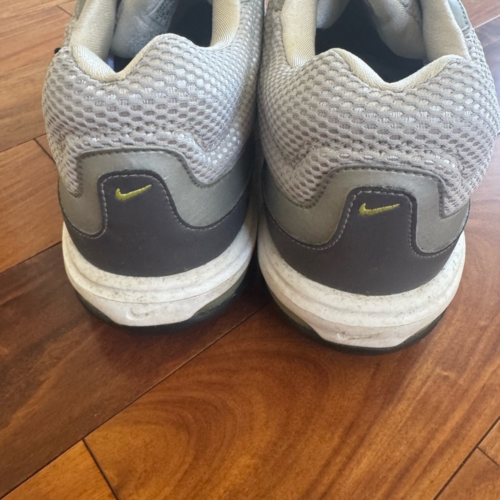 Nike Air Men's golf Shoes in Gray with Yellow Accents - Picture 3 of 6